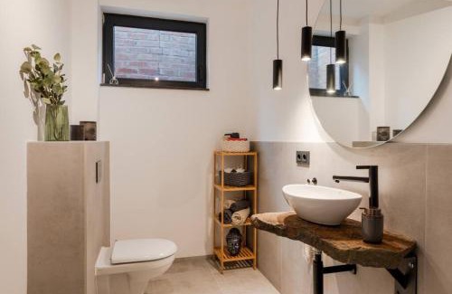 Gerolstein Apartment | Bright Suite I Sauna I TV I Kitchen