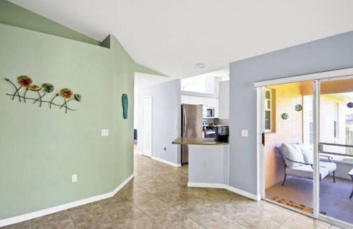 Deltona Lakes House | Bright, sunny, spacious house close to nearby attractions