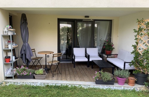 Marengo - Jolimont Apartment | Bright T2 with private garden