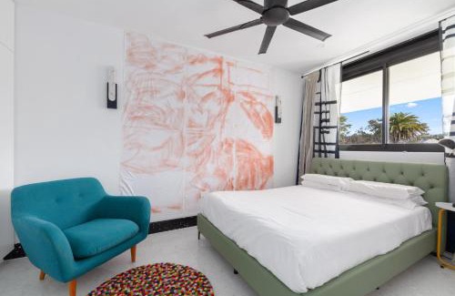 Tamarama Apartment | Bright Tamarama 2-Bed Apartment with Balcony Views