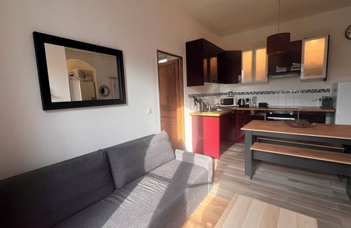 Vincennes Apartment | bright three-room apartment next to Paris