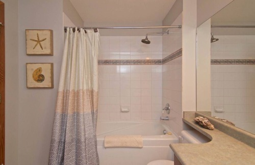 Whistler Cay Estates House | Bright Two Storey Corner Townhouse at North Star