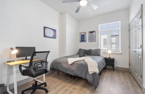 Charlotte Center City Apartment | Bright Uptown Bliss - Free Parking, Walkable, Views