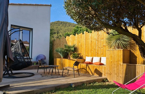 Le Puyricard House | Bright villa with pool