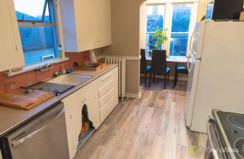 Minor Apartment | Bright vintage Apt in the heart of Seattle