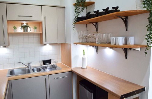 Southwark Apartment | Bright Warehouse Conversion in Buzzing Peckham