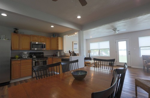Winter Haven House | Bright Waterfront Home on Winter Haven's Lake Jessie