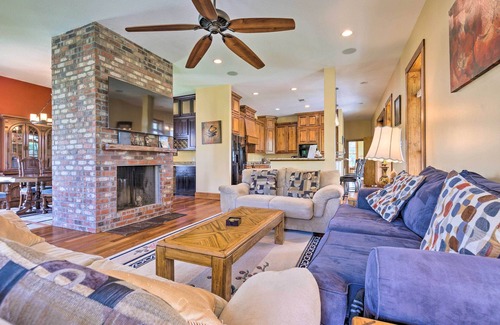 Waveland House | Bright Waveland Home - Walk to Beach Access!