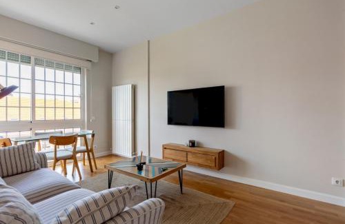 Prosperidad Apartment | Bright with views - 2Bd 1Bth- Av América