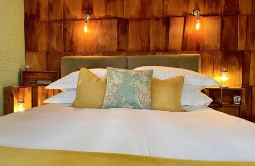 Malborough Bed & Breakfast | Brightham House Boutique Bed & Breakfast