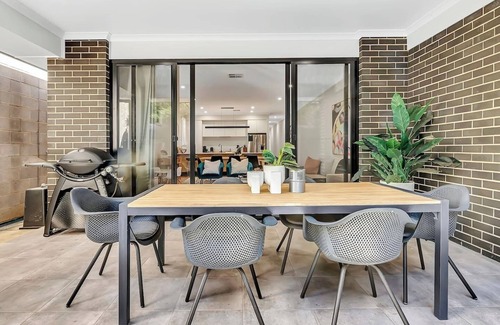 Brompton House | Brightly Brompton A Family Delight by the Park