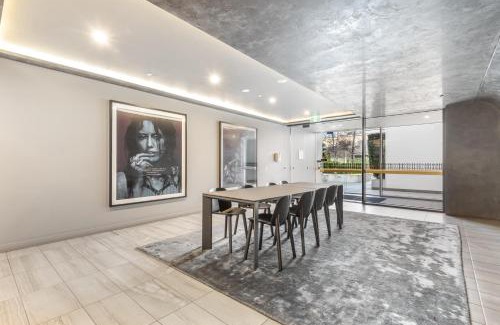 Brighton Apartment | Brighton 1-Bed Apartment with Balcony & Parking