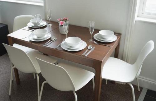 The Lanes Apartment | Brighton Beachside City Gem 7 Min Walk to Shore 1 Bed 1 Bath
