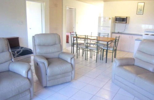 Golden Beach Apartment | BRIGHTON LE SANDS UNIT 6