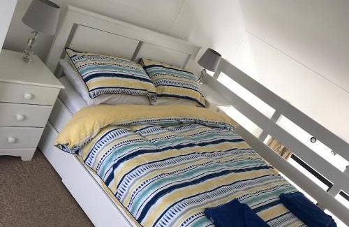 Seafront Apartment | Brighton Marina Floating home