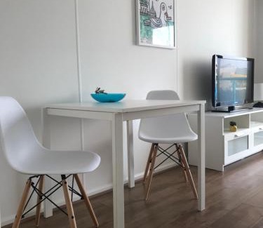 Seafront Apartment | Brighton Marina Floating home