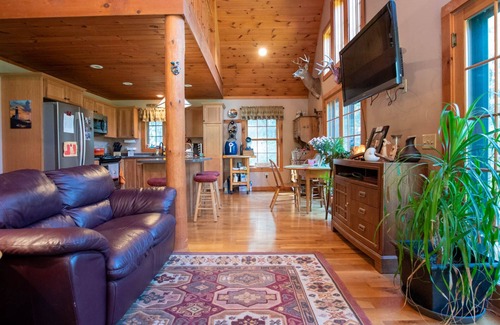 Hammondsport House | Briglin Road Retreat: "Relaxing Finger Lakes Getaway!"