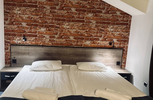 Primorski Hotel | Brilliance