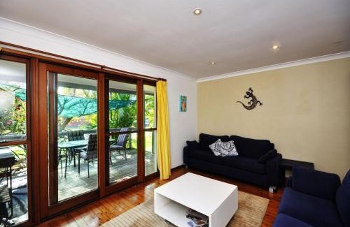 Tea Gardens House | Brilliant Location