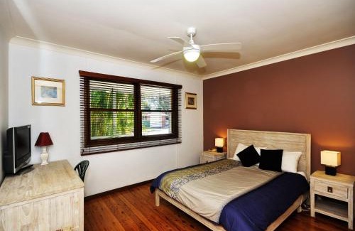 Tea Gardens House | Brilliant Location