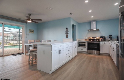 Laguna Shores House | BRING KIDS, THE DOG & THE BOAT! WATERFRONT VACATION HOME! WALK TO BEACH!