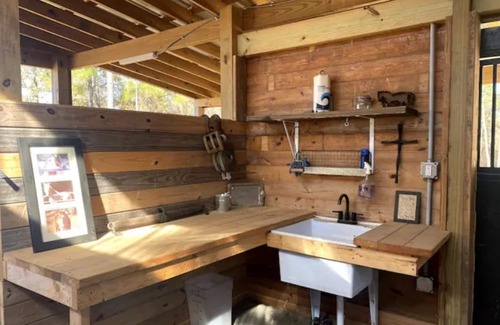Aiken House | Bring the family, dogs, and horses.