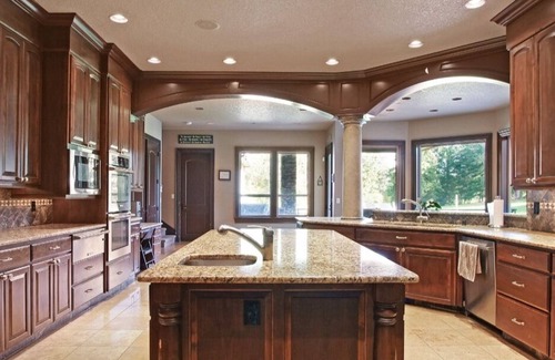 Ridgefield House | Bring the whole family to this spacious home!