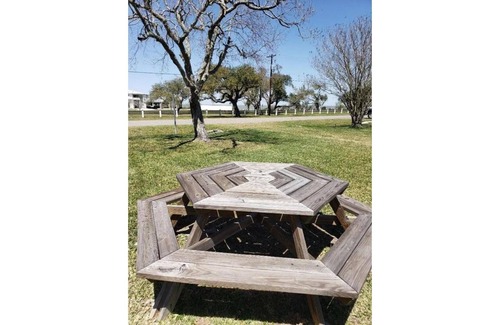 Rockport RV Rental | BRINGYOUROWNPARTY Set up camp across from a public beach and walk to heaven