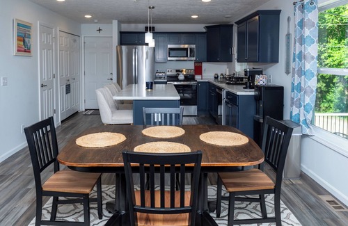 Sister Lakes House | Briona Dreams - Brand new 4 bedroom home on Magician Lake with modern amenities.