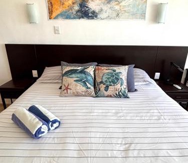 Zona Hotelera Apartment | Brisas Shores Penthouse Beachfront, Ocean View Terrace Cancun Hotel Zone, 2 bedrooms
