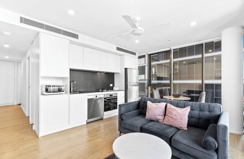 South Brisbane Apartment | Brisbane One Apartments by CLLIX