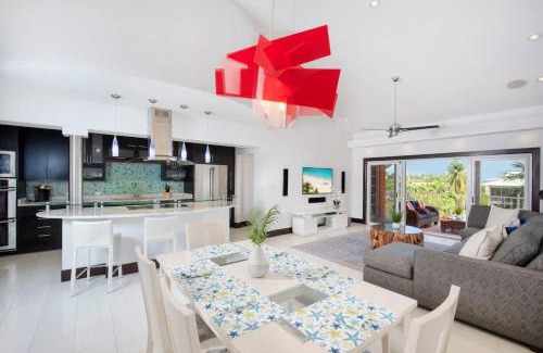 Seven Mile Beach House | Britannia 7 Mile Beach Condo