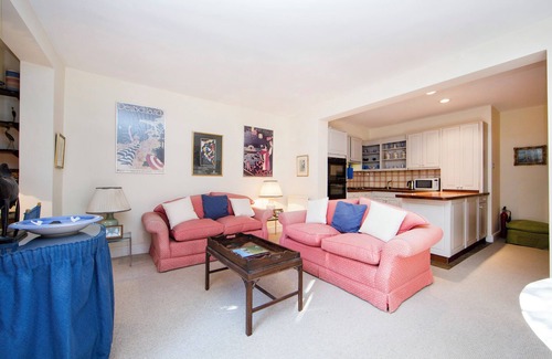 Parsons Green and Walham Apartment | BRITANNIA ROAD I, FULHAM- Traditional 1 bed, 1 bath property with private garden