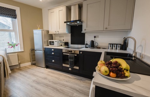 Honley Apartment | Britannia Road, Village Centre.