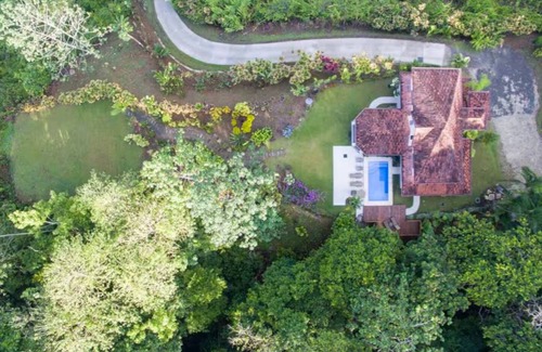 Ballena House | Britt Ojochal's House