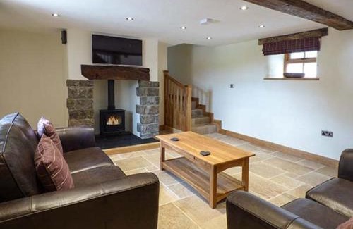 Cwmtirmynach House | Briws