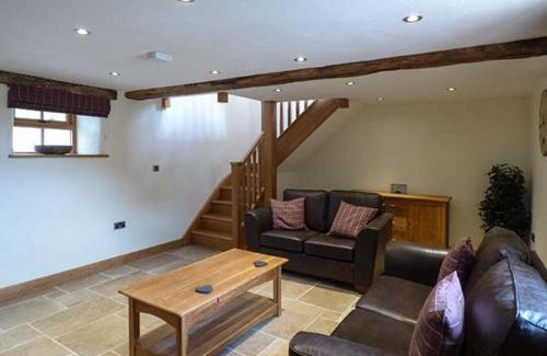 Cwmtirmynach House | Briws