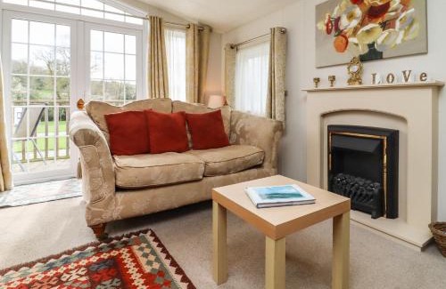 Moreton House | Broad Down
