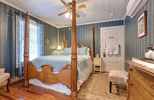 Chimney Rock Bed & Breakfast | Broad River Inn