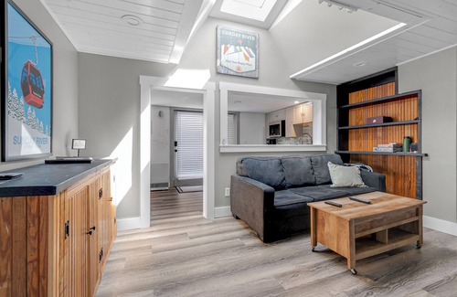 Bethel Apartment | Broad Street 2 | Chickadee Apartment
