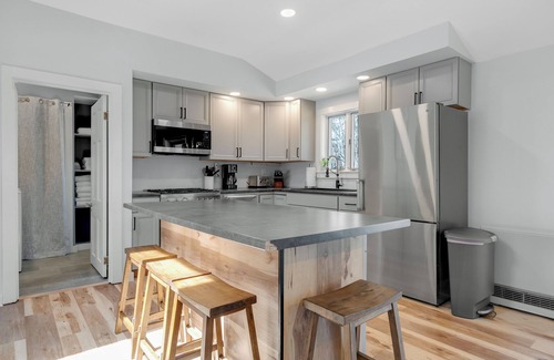 Bethel Apartment | Broad Street 4 | Spruce Apartment