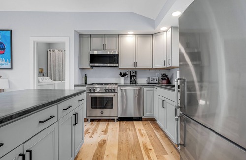 Bethel Apartment | Broad Street 4 | Spruce Apartment