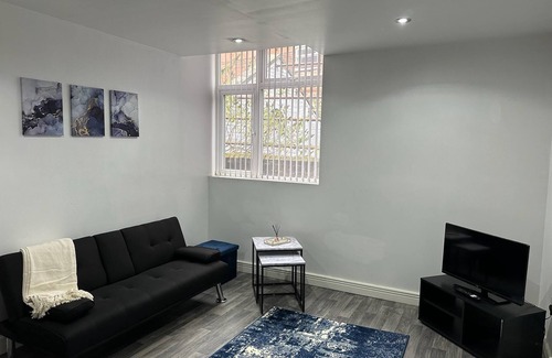 Wolverhampton Apartment | Broad Street, Wolverhampton - 2 Bedroom Apartment