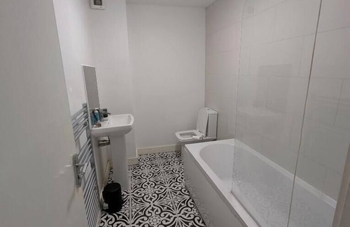 Wolverhampton Apartment | Broad Street, Wolverhampton - 2 Bedroom Apartment