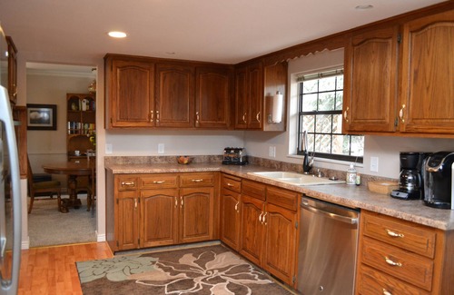 Broadmoor House | Broadmoor Area Home Great for Families and Pets!