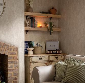 Broadway House | Broadway Country Chic Cottage