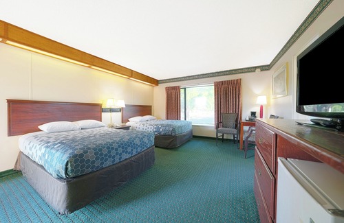 Lloyd District Hotel | Broadway Inn