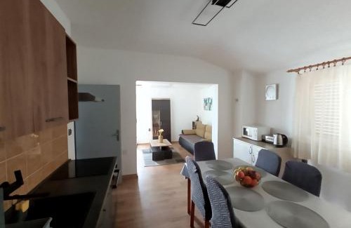 Brodarica Apartment | BRODARICA AL