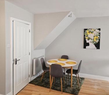 Trim Apartment | Brogans Apartment