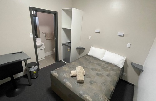 Broken Hill Cabin | Broken Hill Tourist Lodge